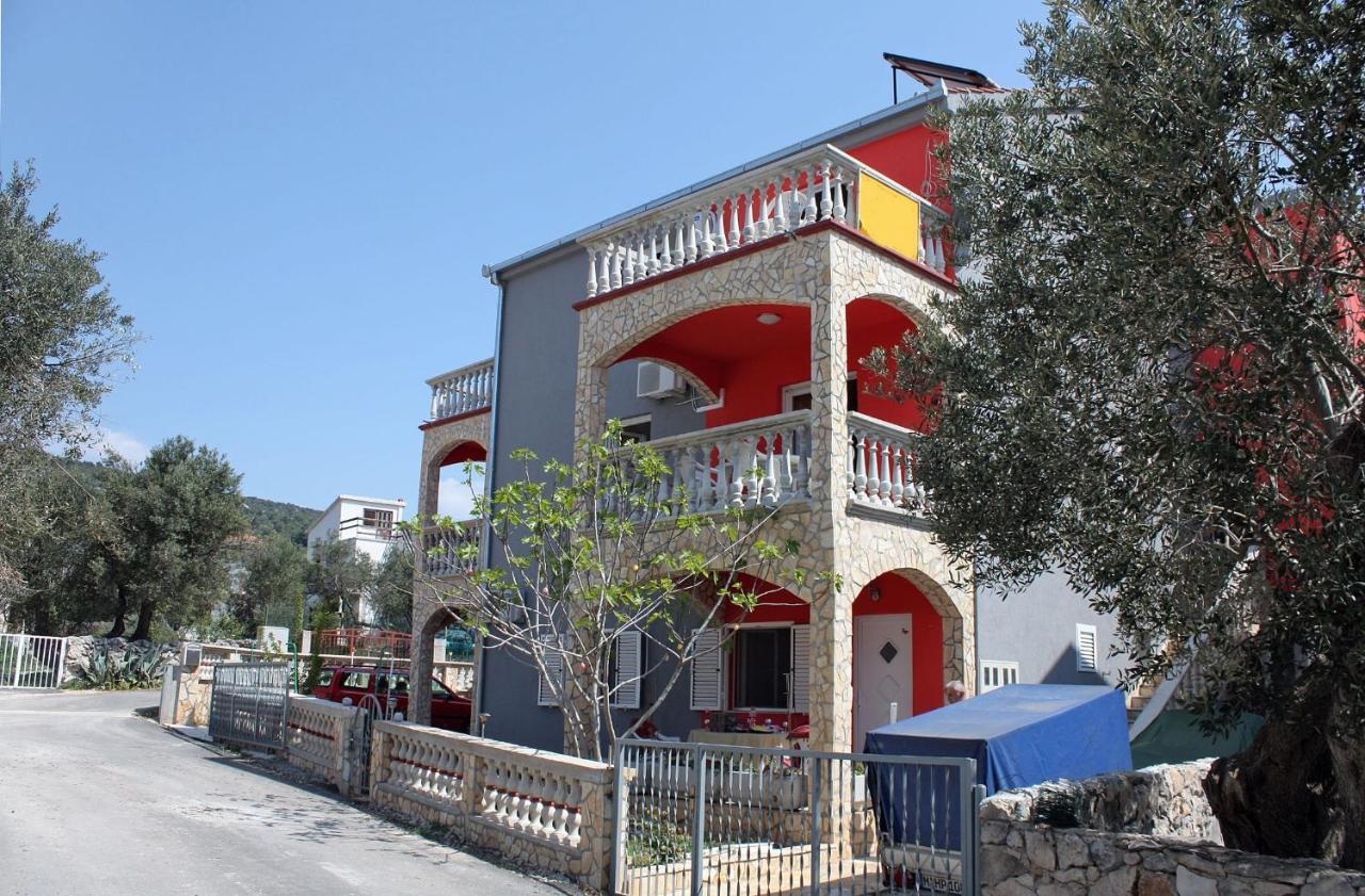 Apartments With A Parking Space Vinisce, Trogir - 4886 Екстериор снимка