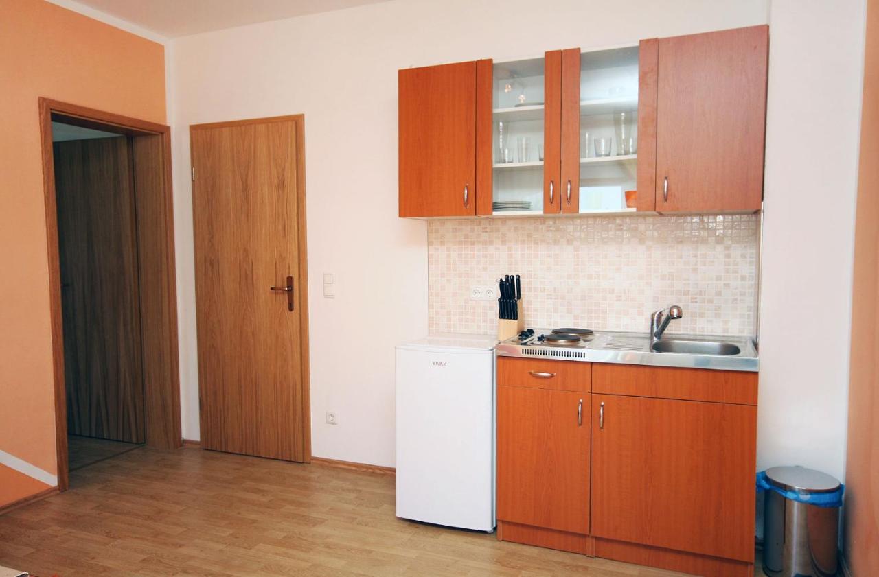 Apartments With A Parking Space Vinisce, Trogir - 4886 Екстериор снимка